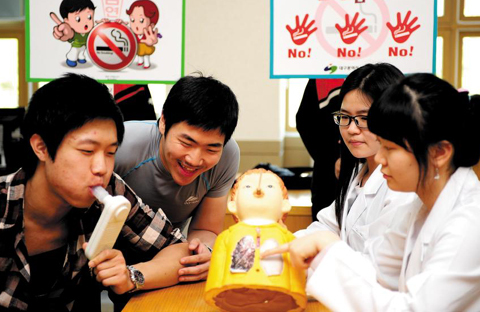 청소년 흡연은 습관 아닌 '질병'… 치료로 접근해야