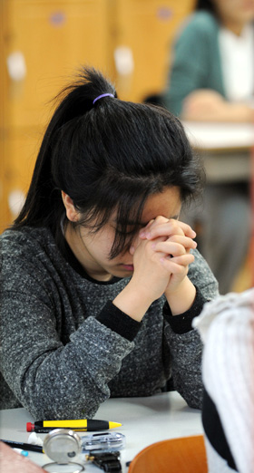 [2012 수능/출제경향] 인문계 10~20점, 자연계 16~26점 오를 듯(언어·수리·외국어 점수 합계: 300점 만점 기준)