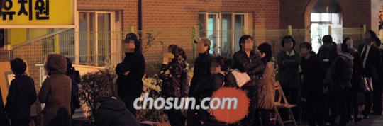 공립유치원은 부족, 일부 사립도 밤샘 줄서야 입학