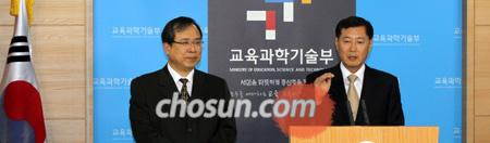 [2012 수능 성적 분석] 영어(외국어 영역) 1등급이 2등급보다 많은 기현상… 언어 고득점이 당락 좌우