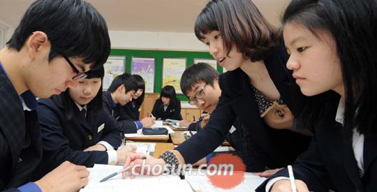 [2011 초·중·고 학업성취도 평가] 학력미달 0명… 전교생 50명 섬마을(전남 완도군 조약도) '약산中의 기적'