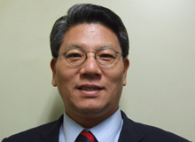 "요즘 학생들, 왕따 당하지 않으려 왕따 나선다"