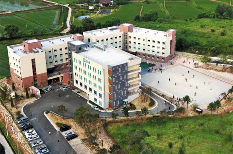 SKY 출신·EBS 강사진 직강… 교실은 첨단 기자재 완비