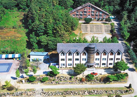 남학생 전용 기숙학원… 취약 과목 '1대 1 밀착 해결'