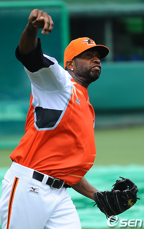 
	��ȭ �������� ��Ƽ��Ÿ�� ��ٸ��� ����
