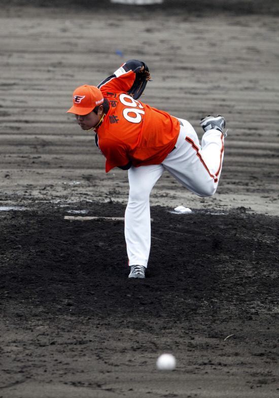 
	��ȭ �Ѵ�ȭ ������ �������� ������ķ���� ������ ��� 2010���� ������ ������ ���̶�� �����ߴ�. �������� �Ϻ� ��Ű���� ������⿡�� ������ ���� �Ѹ��� �ִ�. ��������=��ȭ �̱۽�


