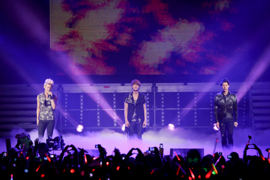 
	JYJ. ��������=�������������θ�Ʈ


