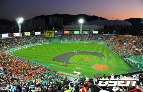 
	�ƽþƽø��� 2012, �ѱ��� ����
