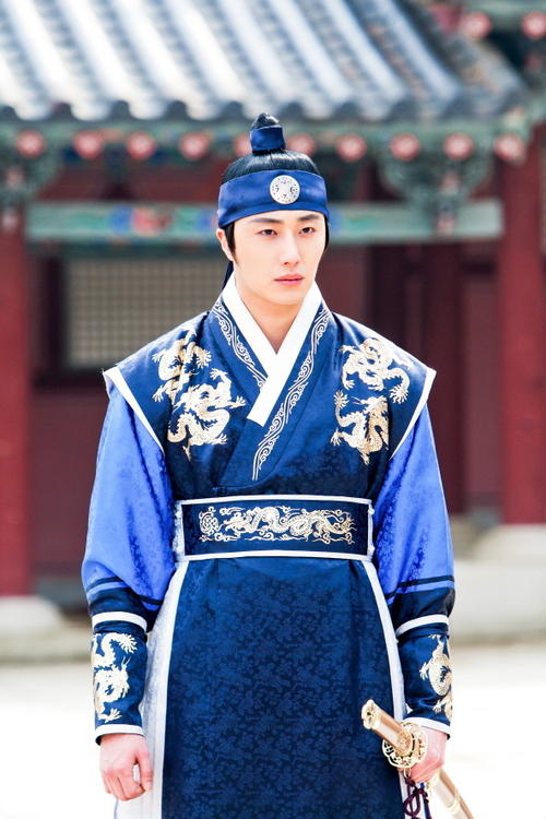 
	���Ͽ�, �հ��� �λ� �ұ� ����ǰ�ޡ� �Կ� ��ȥ
