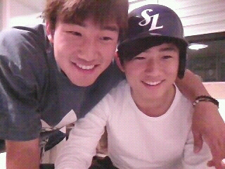 
	�Ｚ ���ݼ� ����(����)�� ���̵� �׷� ��Ʈ������ ��� ����� ������.   ��������=����


