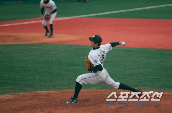 
	���� ������ ���� �赿���� ������ ���� �Ѹ��� �ִ�. ��������=���� ������


