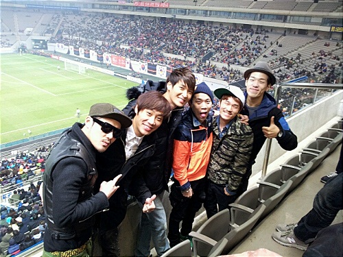 
	���ܿ�, ����󼼼ǰ� �ø����౸ '������'
