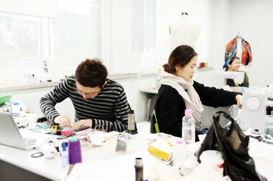 
	'������4'-ī�̽�Ʈ ������..�ִ� �Ը� �̼� ����
