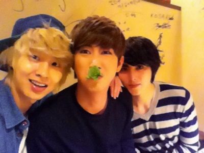 
	ZE:A �Ϲο�, ������ ���� ��ī "�� �ٳ��"
