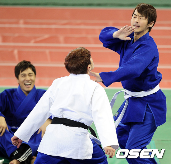 
	���� ������ȭ��ۡ��� ���缮�� ���١� ���� ��?
