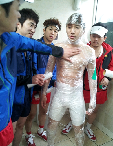 
	������, ��¥ ���ΰ� ����..�˸��� �� ĪĪ
