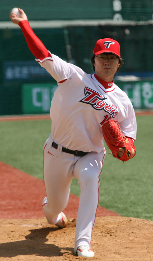 
	�ѱ���, ù ���̺� ���� 60�� "���� ����"
