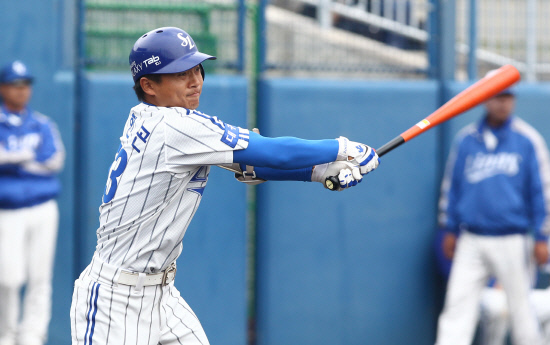 
	�Ｚ ���̿��� �����.  ��������=�Ｚ ���̿���


