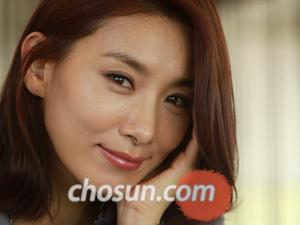 
		�������� ���������� �𰡺����� ȣ���� ���� �ŷ�Ʈ �輭���� 15�� �ڽ��� ������� ���� �̾߱��ߴ�. /������ ���� magnum91@chosun.com
