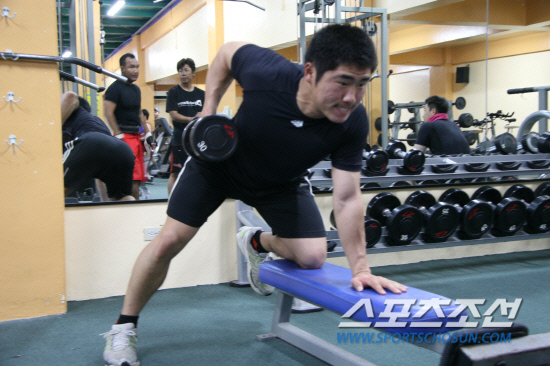 
	�Ե� �ź��Ⱑ ������ �����Ʒÿ��� ����Ʈ Ʈ���̴��� �ϴ� ���. ��������=�Ե� ���̾���


