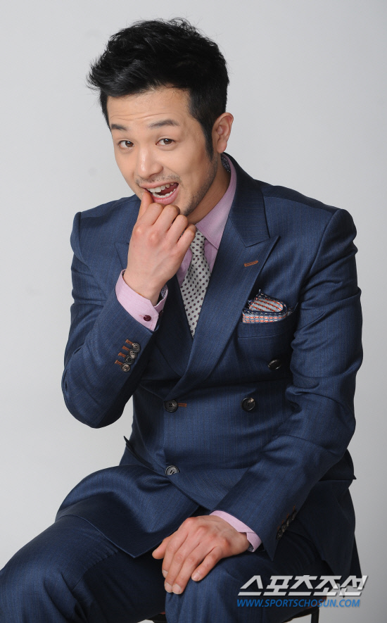 
	��ȭ��� �̿��� 

�ֹ��� ���� deer@sportschosun.com


