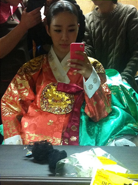 
	���γ�, ���� �Ѻ� �԰� ���� '�������� ���ÿ�!'
