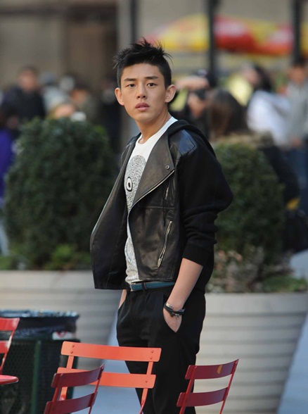 
	'�мǿ�' ������ "������-�ڼ��� ����Բ� ����"
