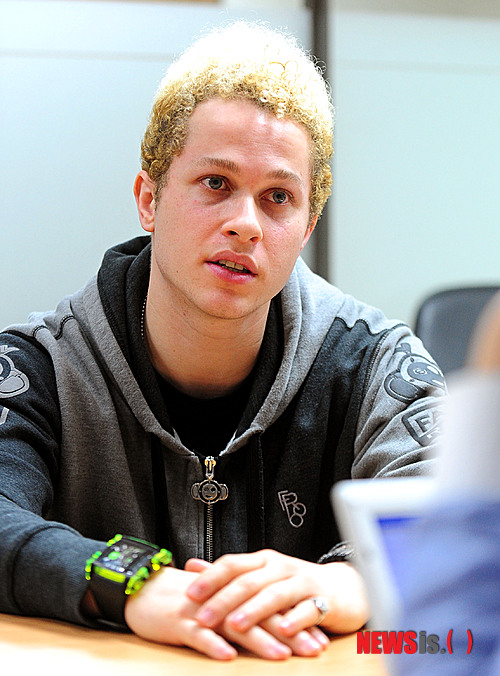 
	���� ���߹� ���� ũ���� ���ͺ�
            
