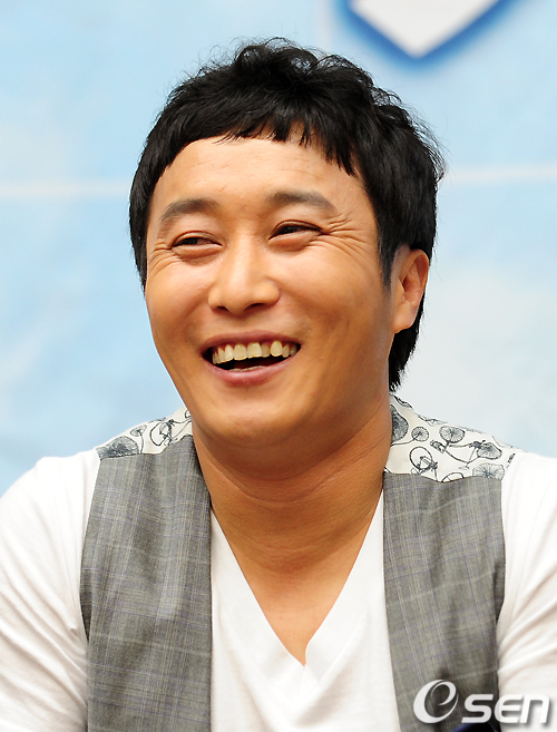 
	�躴��, �� ���� ��ȥ ��ȹ..'���γ��� �Ա�'
