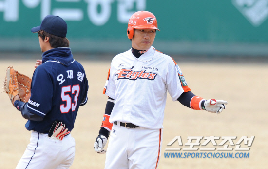 
	��ȭ �强ȣ�� 3ȸ 2Ÿ�� ����Ÿ�� ���� �� Ÿ���� ��û�ϰ� �ִ�. û��=������ ���� songs@sportschosun.com


