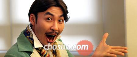 
	����� ��ȫö�� �ֱ� ���� ������ ��ϵ� �Կ��忡�� ��� ���ߴ�. ���ͺ� ���� �� ��Ʈ��Ī�� �ϴ� �㸮�� ���� �� ���� ���Ѵٴ� �״¡��ڱ� �����Ϸ��� �������� ��ߴٰ� �� ���� �ƴ١��� ������. /�̴��� ���� leedh@chosun.com
