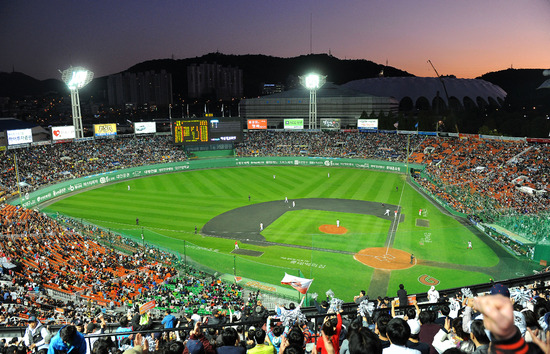 
	'27�� ���� ����' �Ե�, 2012���� ��� Ȯ��
