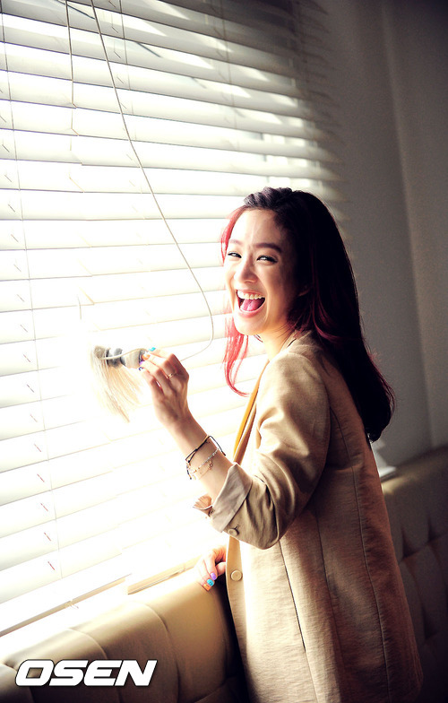 
	'������' ������ "���ϴ� �鿩ġ, ������ �ռ���"[���ͺ�]
