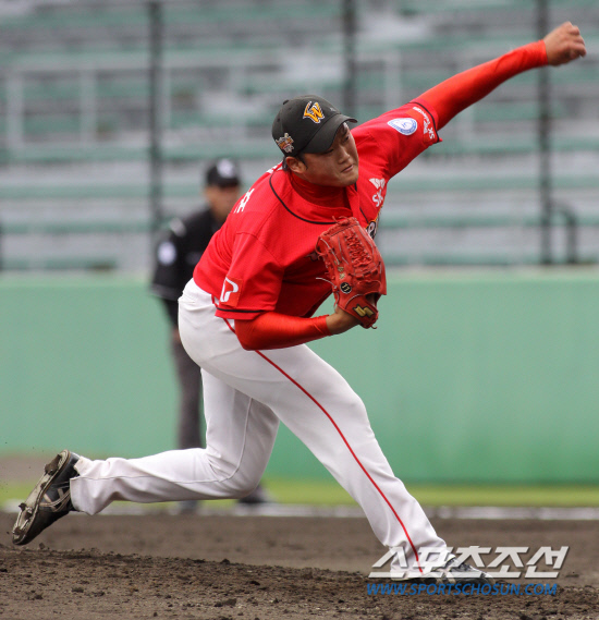 
	SK �������� ���� 2�� 27�� ��Ű���� ķ���� ��Ī�ϴ� ���. ��������=SK ���̹���


