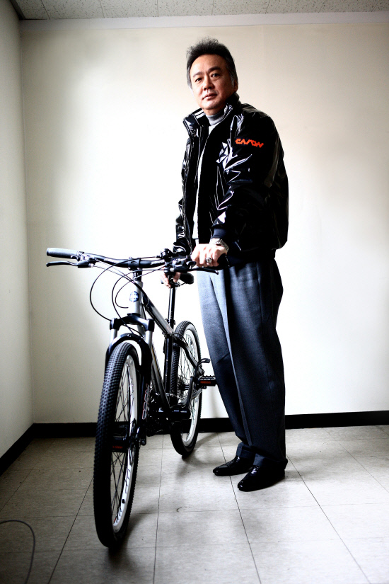 
	����� �� KIA ������ ���� 4�� �� ���̾�Ʈ ȿ���� Ź���� �Ű��� ������ ��� ���߿� �Ŵ޷ȴ�. ��� ������ ������ ��� ���� ����� JK6 ��ǥ. ��������=JK6


