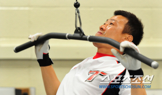 
	�̱� �ָ������� ���������� '�ػ罺 �������� ����ũ'���� �߰� ����Ʈ Ʈ���̴� ���� �����. 

���� ���� kyungmin@sportschosun.com / 2012.02.02.


