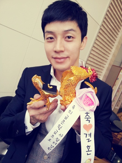 
	���ȯ, ��ȥ �� �β��񺸴� ���� �뼼? 'Ȳ�ݴ� ȭȯ'
