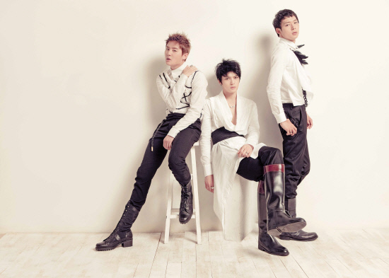 
	JYJ. ��������=�������������θ�Ʈ



