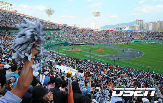 
	���� �Ե�, ������ Ƽ�Ͽ��� ���� 27�и��� ����
