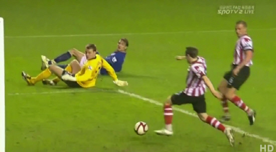 
	�޿����ġ(������)�� ������ �̴��� �������� ��Ű���� ���濡 ���� ���� ���̺�� ���� �귯���� ���� �Ⱦ�� �ϰ� �ִ�. �̴����� �����ġ�� �Բ� �Ѿ��� ���� ������ ���ǰ� �ִ�.���� ĸó=SPOTV2


