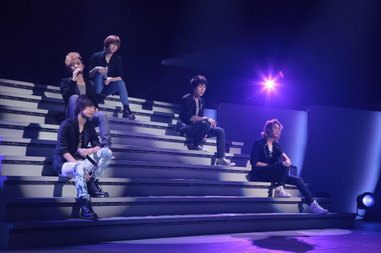 
	�뱹����. ��������=���¿��忣�����θ�Ʈ


