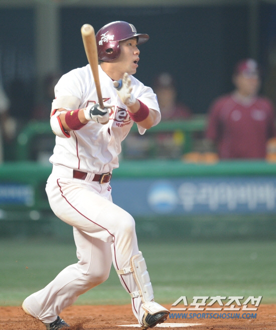 
	������ 6��28�� ���� �񵿱��忡�� ������ �λ�-�ؼ���. �ؼ� ���߱��� 3ȸ 2�� 2�翡�� ���߰� ����Ÿ�� ��Ʈ���� �ִ� ���. ���������� DB


