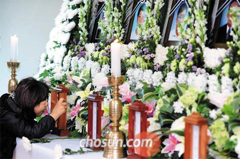 
	98�ݾ�ȣ ��������� �������� �յ�����Ұ� ���õ� ��õ ���� �ż�����ʽ��忡�� �� �������� ���и� ����� �����ϰ� �ִ�. /��뱹 ���� young@chosun.com
