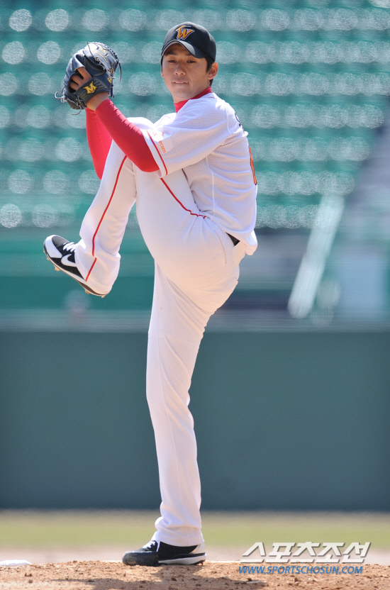 
	SK ������� 21�� �Ｚ���� �����ϴ� ���. ��õ=���� ���� kyungmin@sportschosun.com 


