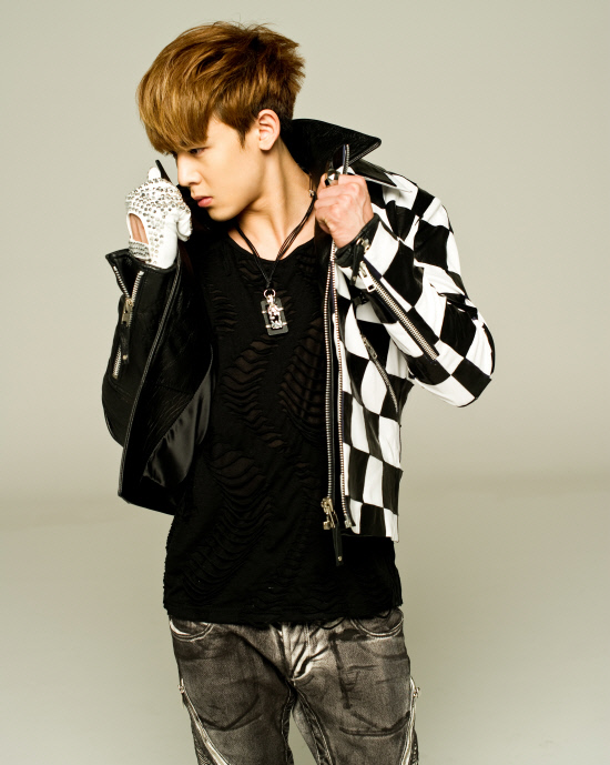 
	2PM ����. ��������=JYP�������θ�Ʈ


