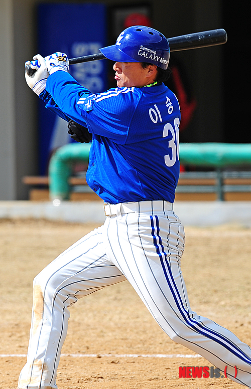 
	
                �Ｚ �̽¿�, ��ӵǴ� ��Ÿ ����
            
