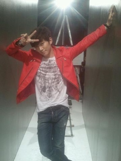 
	2PM ��ȣ, "���� �ϳ� ���� ���� �԰�"..�мŴϽ�Ÿ ���
