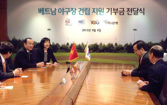 
	��Ʈ���� '�ϳ����� �߱���'�� �����
