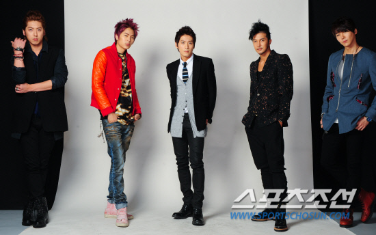 
	���ʺ��� ���� �� ���� ī�� ����. ����� ���� cjg@sportschosun.com


