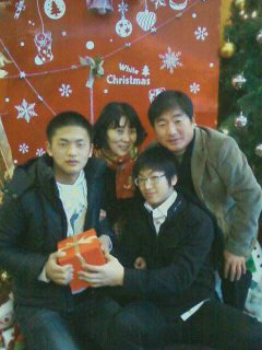 
	������ ���� ����.  ���ʺ��� ���� ����, �Ƴ� ���¿���, �峲 ȣ��, ������ ����.  ��������=������ ����


